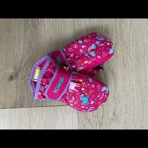 Kombi toddler gloves